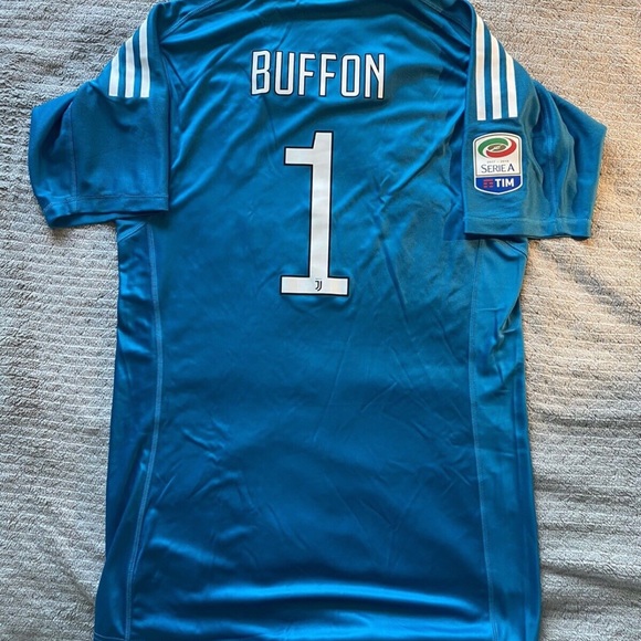 Authentic Adidas jersey size M, Brand new,
From 2017-2018, the last time Buffon - Picture 4 of 11